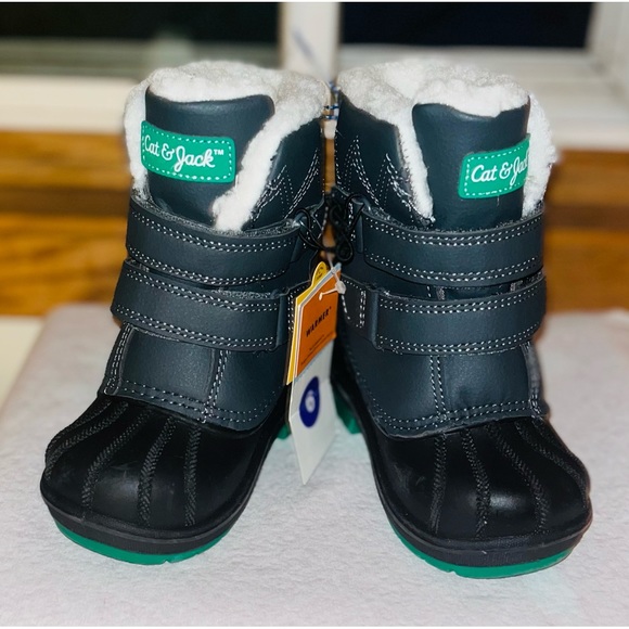 🔥 NEW 🔥Cat & Jack Waterproof Boots (Dark Gray/Denver), Size 6C - $22 - Picture 2 of 10